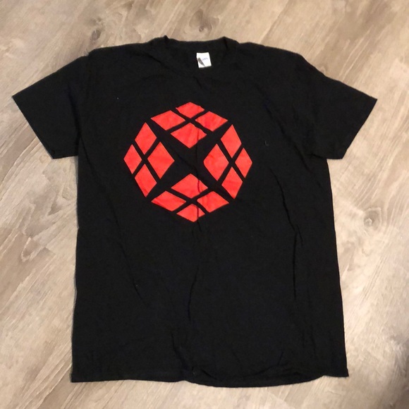 Xotic Tee NWOT - Picture 2 of 2